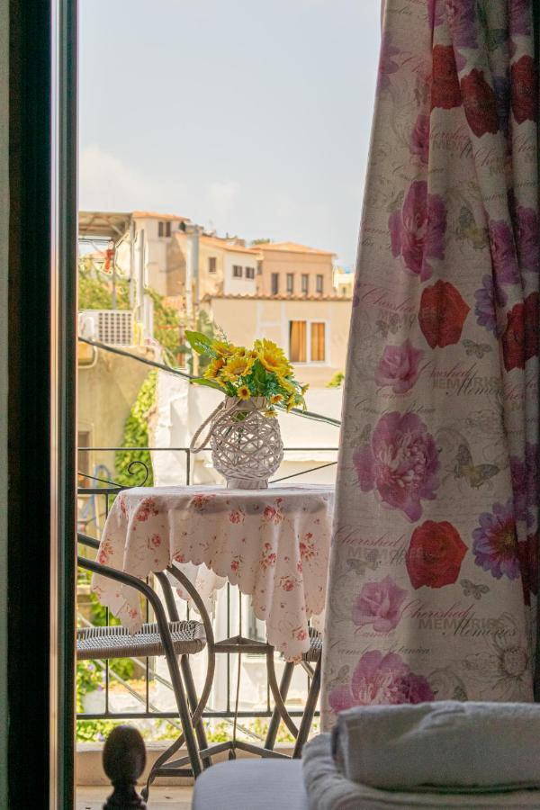 Poseidon Studios Chania Center Bagian luar foto